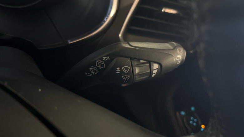 Ford S-MAX 2.5 FHEV 190 Titanium 5dr CVT Hybrid Estate